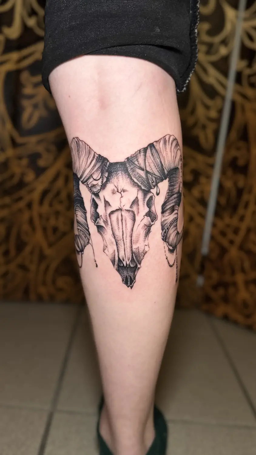 Skin & Art Tattoo – Tattoo auf dem Bein