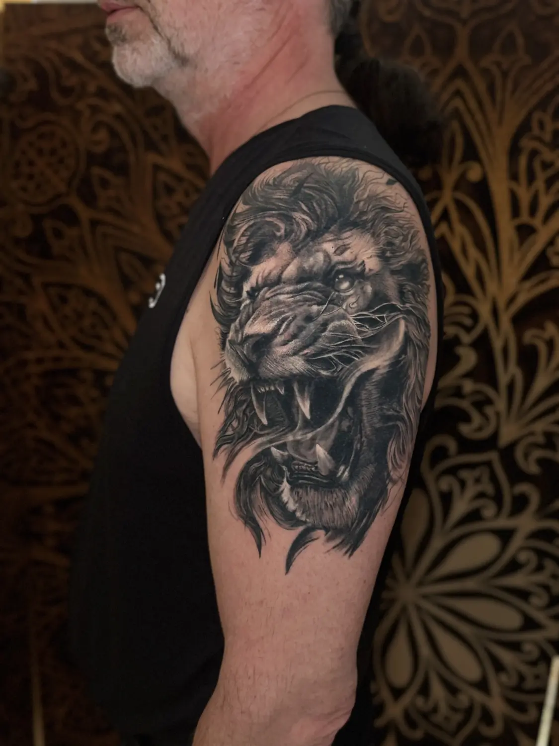 Skin & Art Tattoo – Löwengesicht-Tattoo