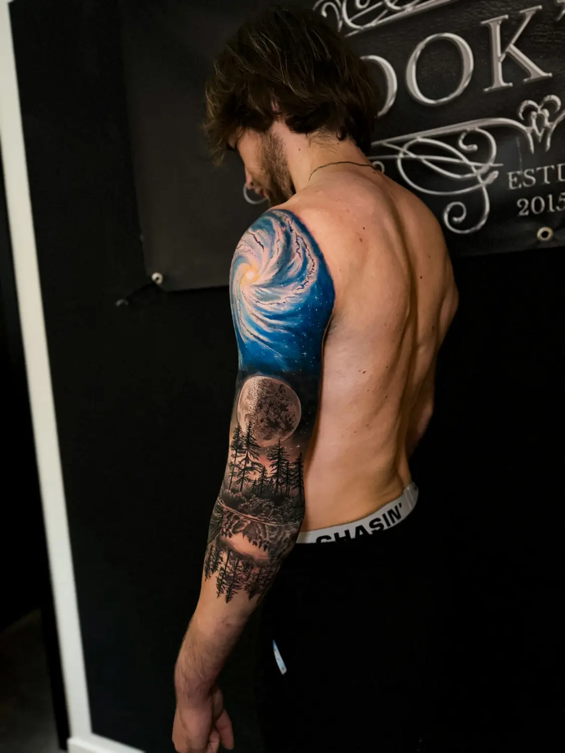 Skin & Art Tattoo – Nachtleben-Tattoo